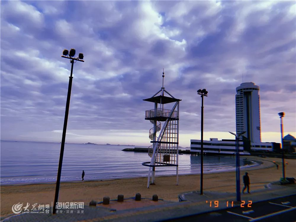 惊艳！今早，烟台上演“拨云见日”天空奇景！